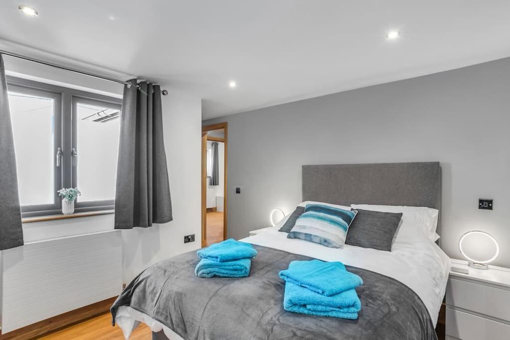 Isabel'S Wing! A Stunning 2 Bedroom Property NWI Exteriör bild